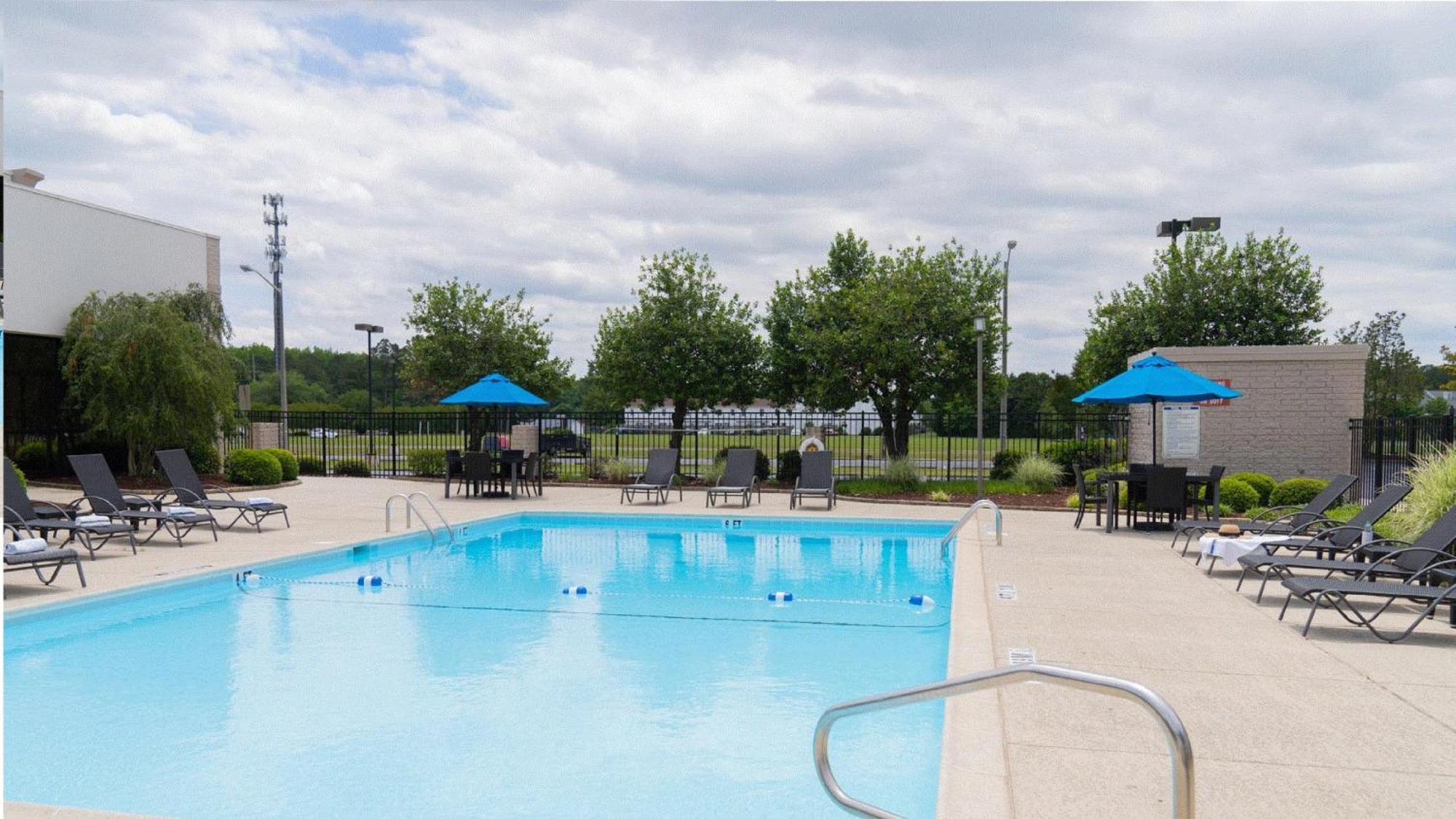 Holiday Inn Greenville By Ihg Bagian luar foto